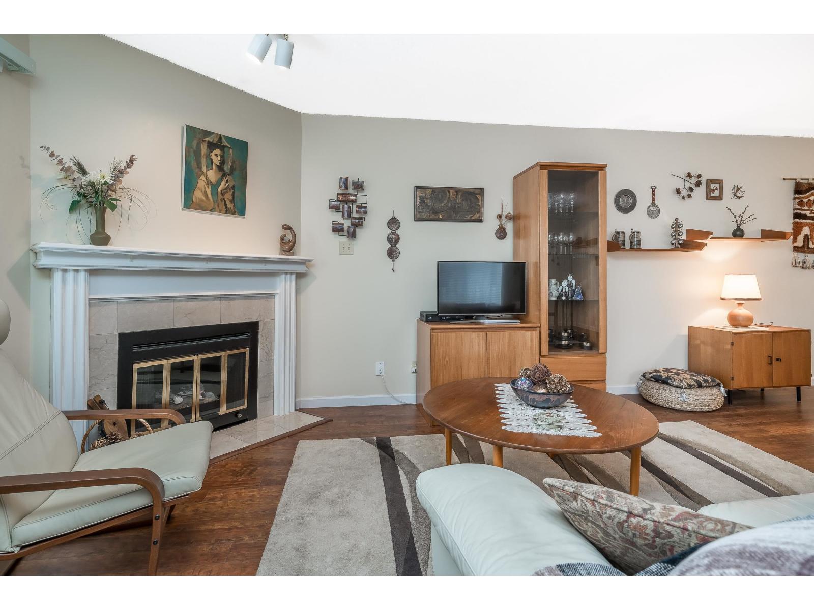 203 1378 Fir Street, White Rock, British Columbia V4B 4B2 - Photo 13 - R3090280