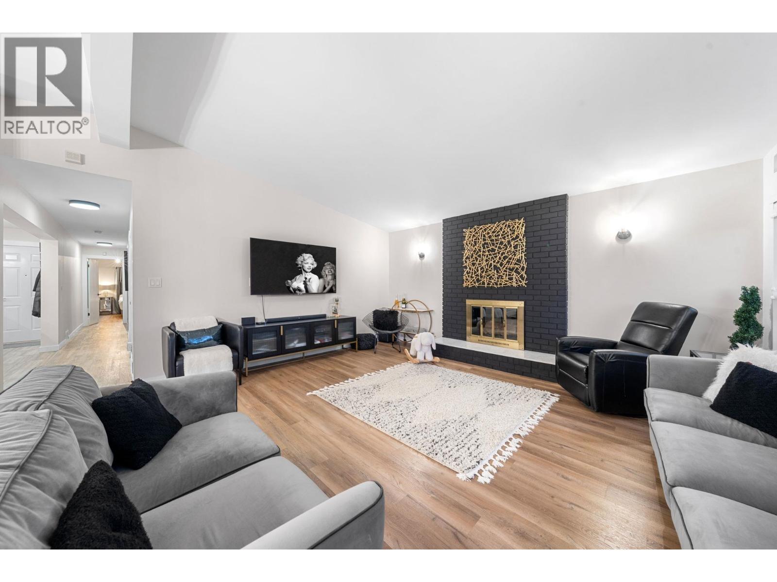 2131 Fraserview Drive, Vancouver, British Columbia  V5P 2N2 - Photo 6 - R3106211