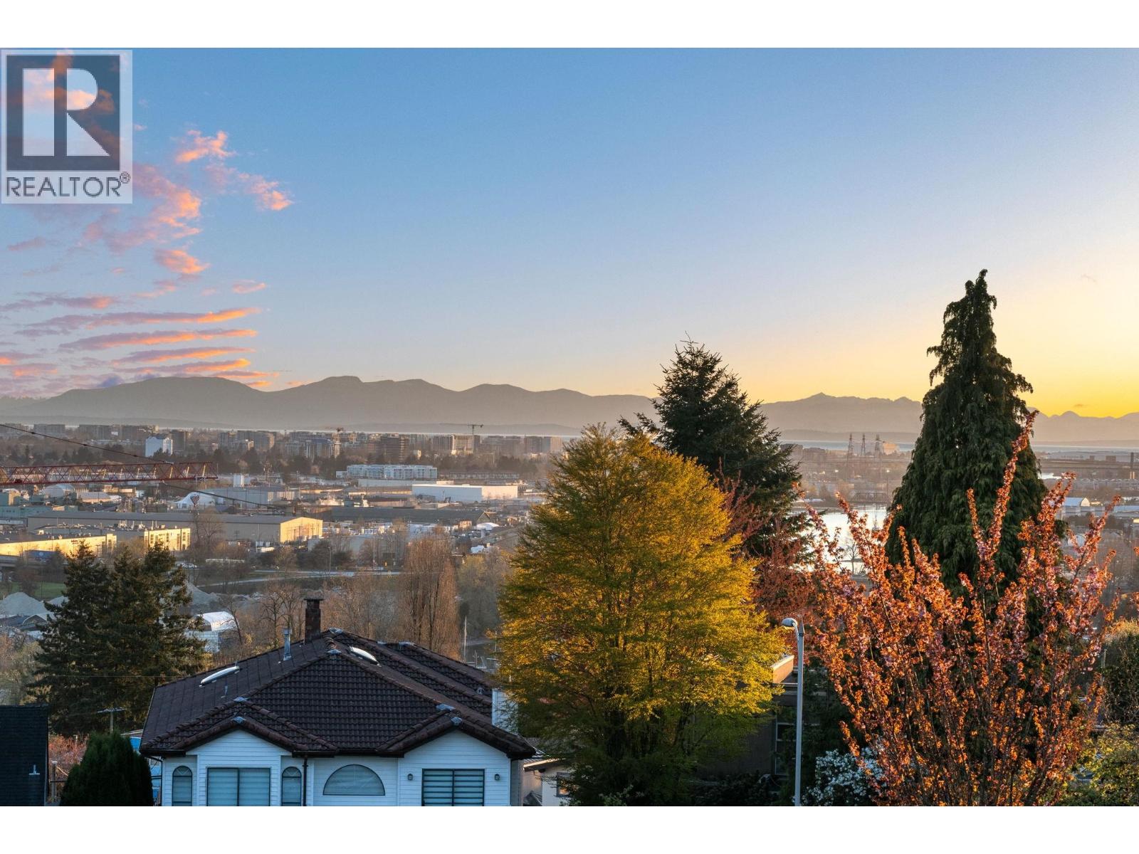 2131 Fraserview Drive, Vancouver, British Columbia  V5P 2N2 - Photo 39 - R3106211