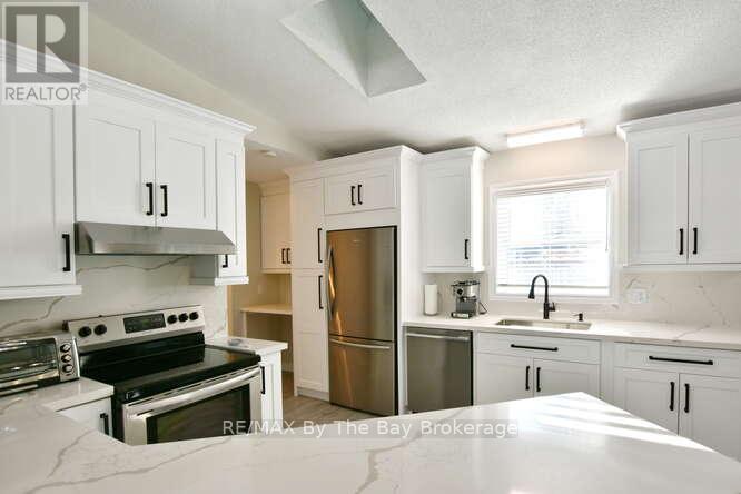 8 Azores Place, Wasaga Beach, Ontario  L9Z 1K9 - Photo 22 - S12744712