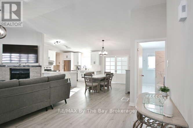 8 Azores Place, Wasaga Beach, Ontario  L9Z 1K9 - Photo 8 - S12744712