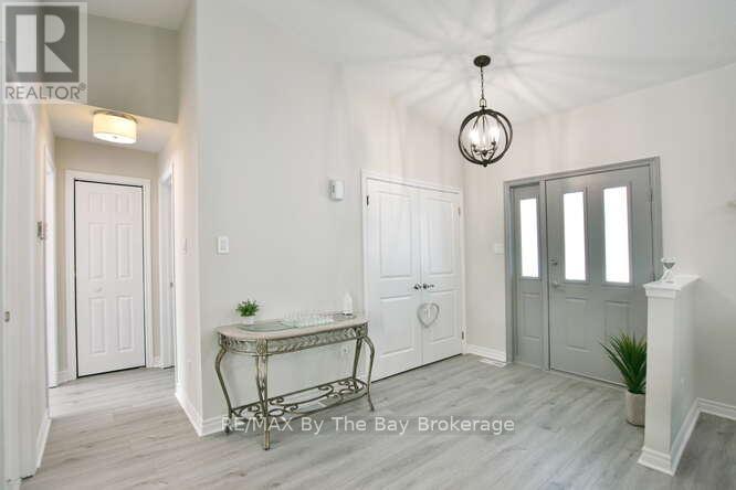 8 Azores Place, Wasaga Beach, Ontario  L9Z 1K9 - Photo 4 - S12744712