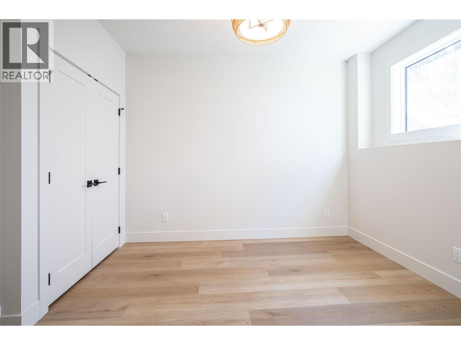 2079 Cortina Drive, Kelowna, British Columbia  V1P 0B2 - Photo 25 - 10381629