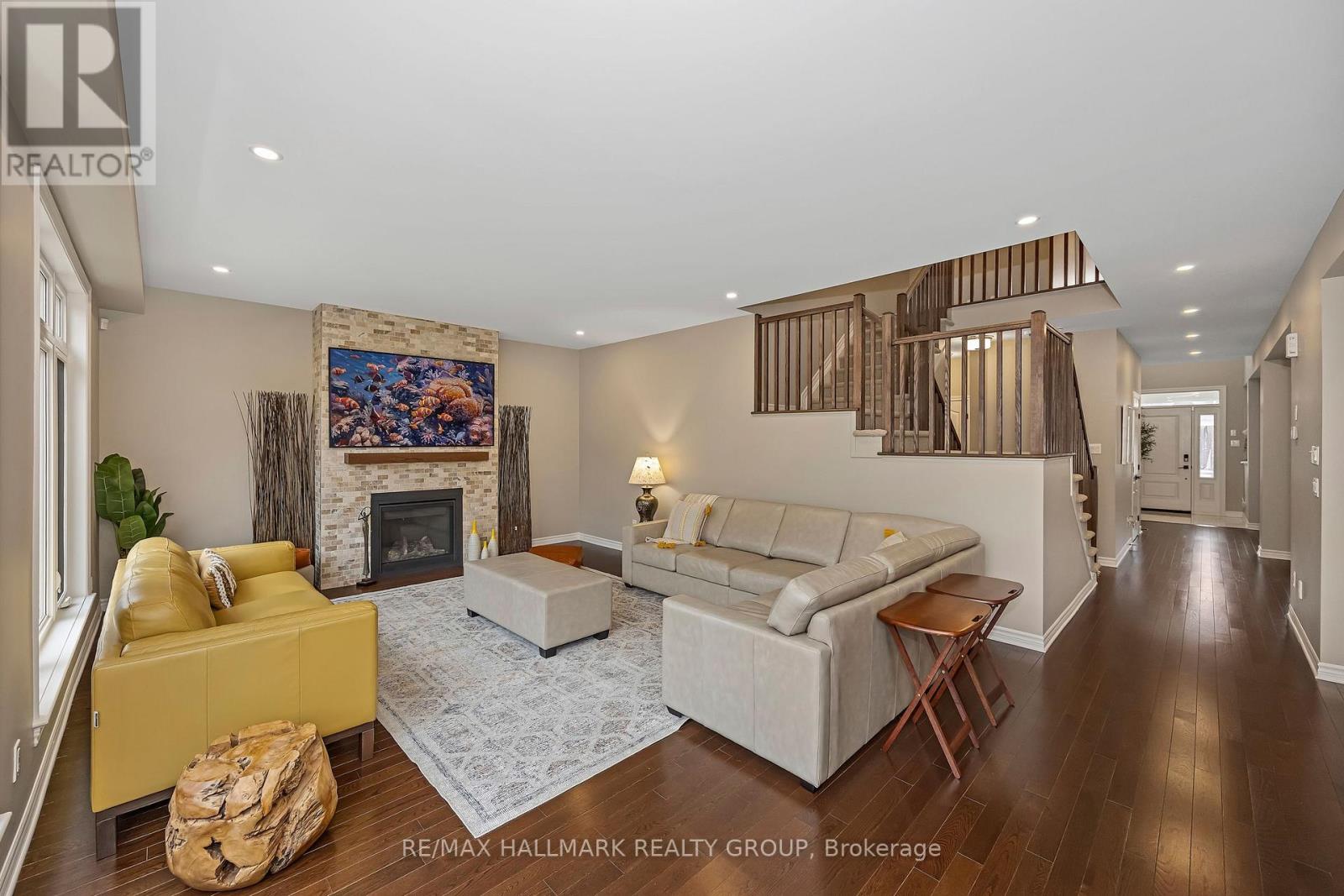 210 Trollius Way, Ottawa, Ontario  K1T 0R7 - Photo 13 - X12973772