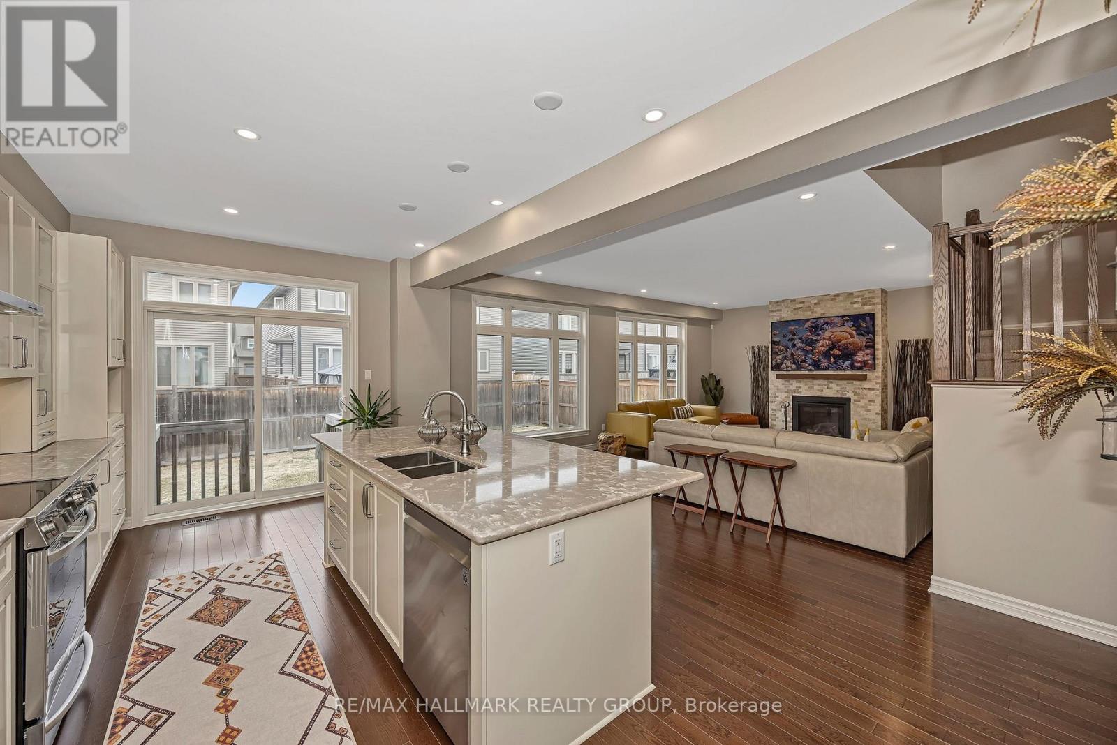 210 Trollius Way, Ottawa, Ontario  K1T 0R7 - Photo 19 - X12973772