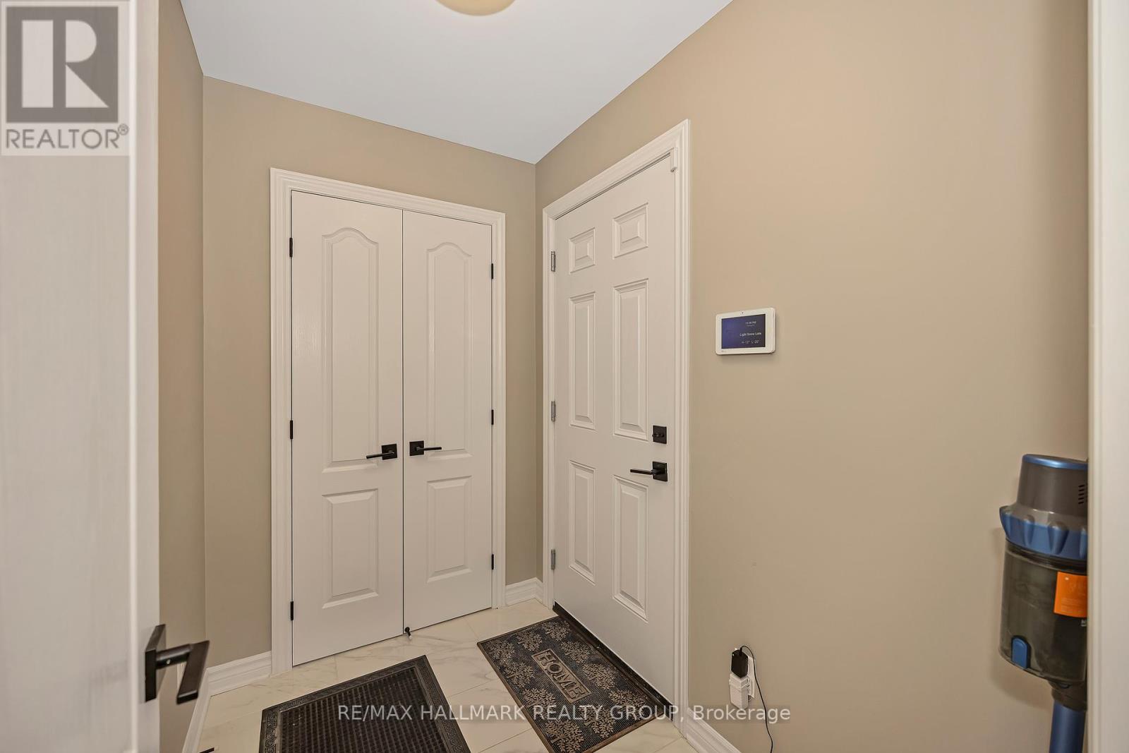 210 Trollius Way, Ottawa, Ontario  K1T 0R7 - Photo 23 - X12973772