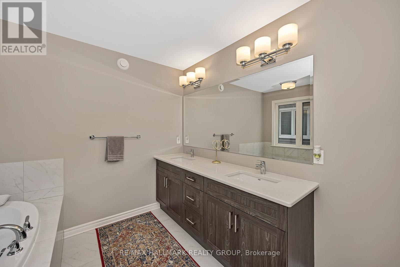 210 Trollius Way, Ottawa, Ontario  K1T 0R7 - Photo 32 - X12973772