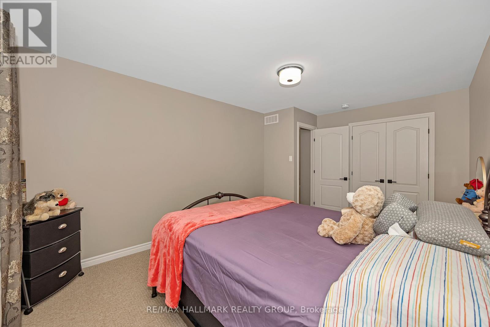 210 Trollius Way, Ottawa, Ontario  K1T 0R7 - Photo 35 - X12973772