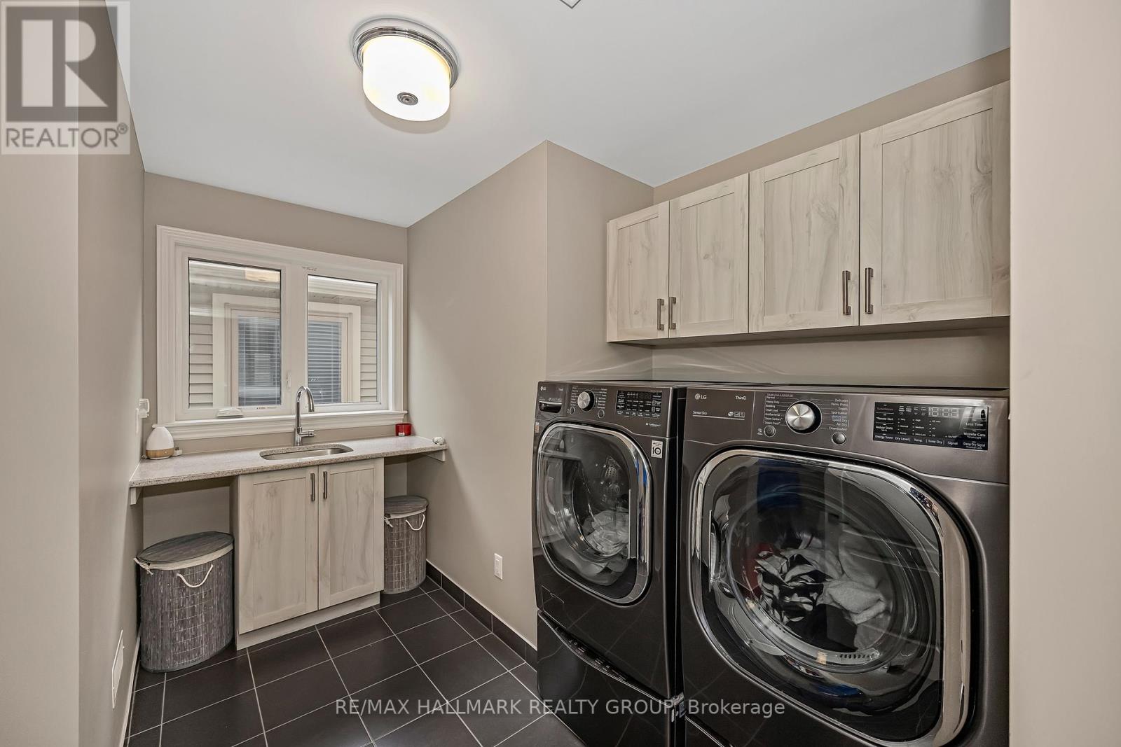 210 Trollius Way, Ottawa, Ontario  K1T 0R7 - Photo 42 - X12973772