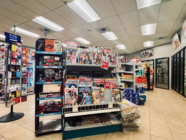 579 Boul. Lacombe Repentigny (Le Gardeur) Quebec Canada J5Z4N9 3