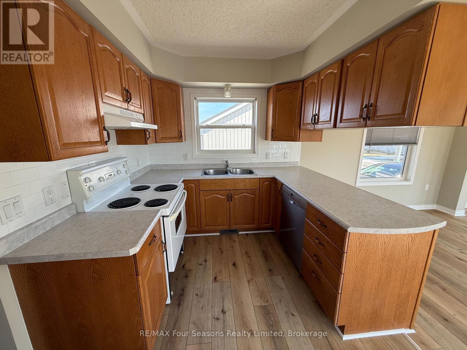 6528 30 31 Nottawasaga Side Road, Clearview, Ontario  L0M 1P0 - Photo 13 - S12973848