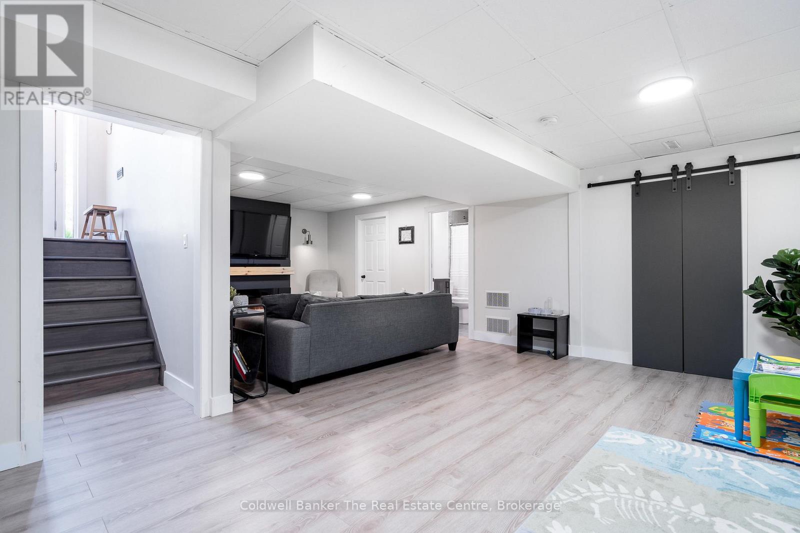 14 Langevin Drive, Wasaga Beach, Ontario  L9Z 1C6 - Photo 21 - S12973854