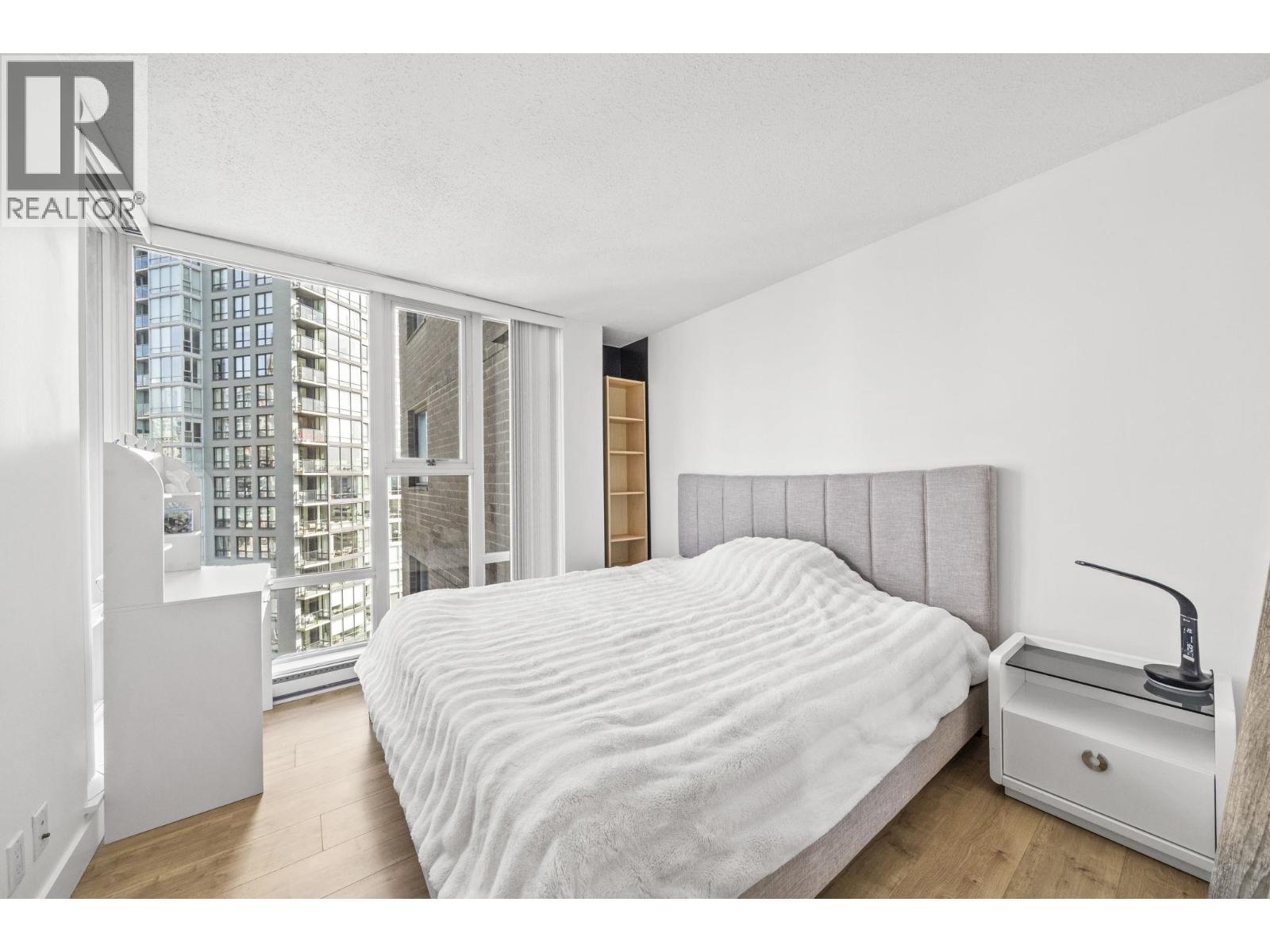 1807 583 Beach Crescent, Vancouver, British Columbia V6Z 3E6 - Photo 12 - R3107580