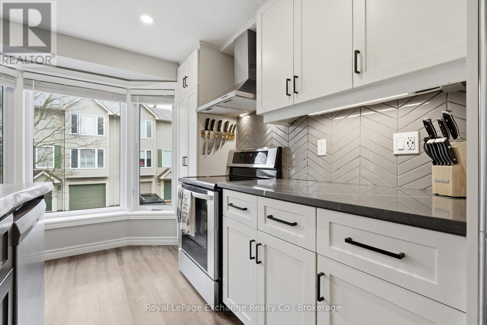 13 - 320 Alma Street, Guelph/eramosa, Ontario  N0B 2K0 - Photo 4 - X12962240