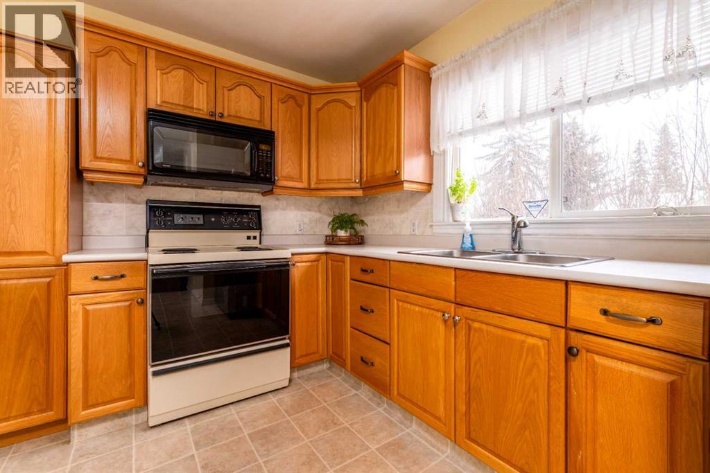 3402 49 Avenue, Lloydminster, Saskatchewan  S9V 0R5 - Photo 11 - A2296971