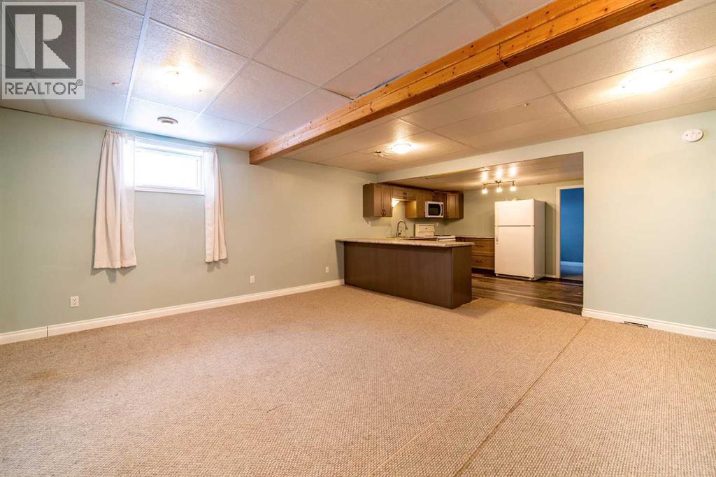 805 10 Avenue, Wainwright, Alberta  T9W 1B8 - Photo 13 - A2298352