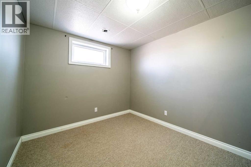 805 10 Avenue, Wainwright, Alberta  T9W 1B8 - Photo 16 - A2298352