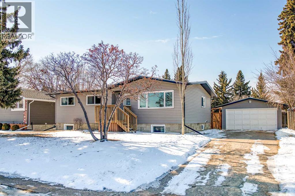 805 10 Avenue, Wainwright, Alberta  T9W 1B8 - Photo 30 - A2298352