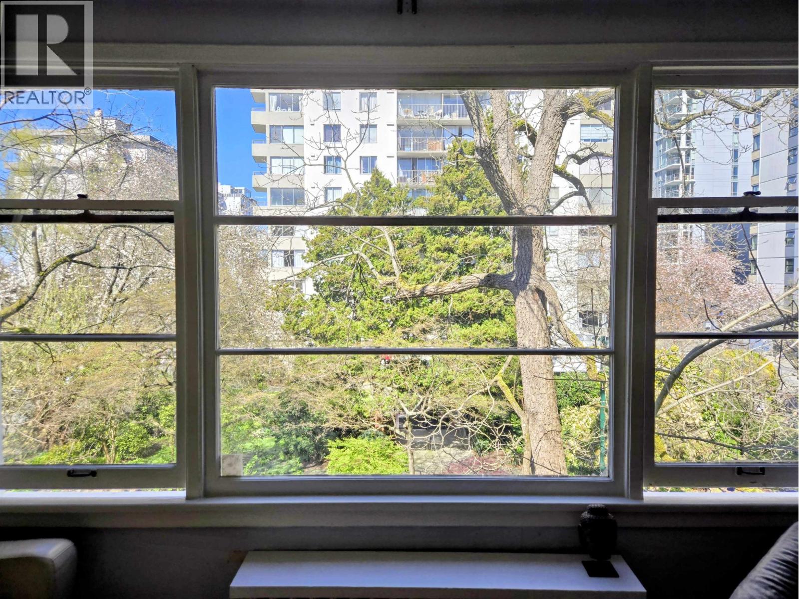 303 1565 BURNABY STREET, Vancouver, British Columbia