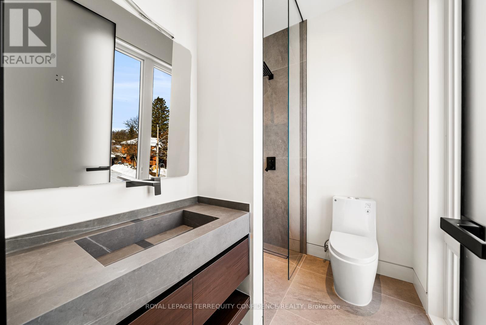 281 Kerrybrook Drive, Richmond Hill, Ontario  L4C 3R2 - Photo 34 - N12968148