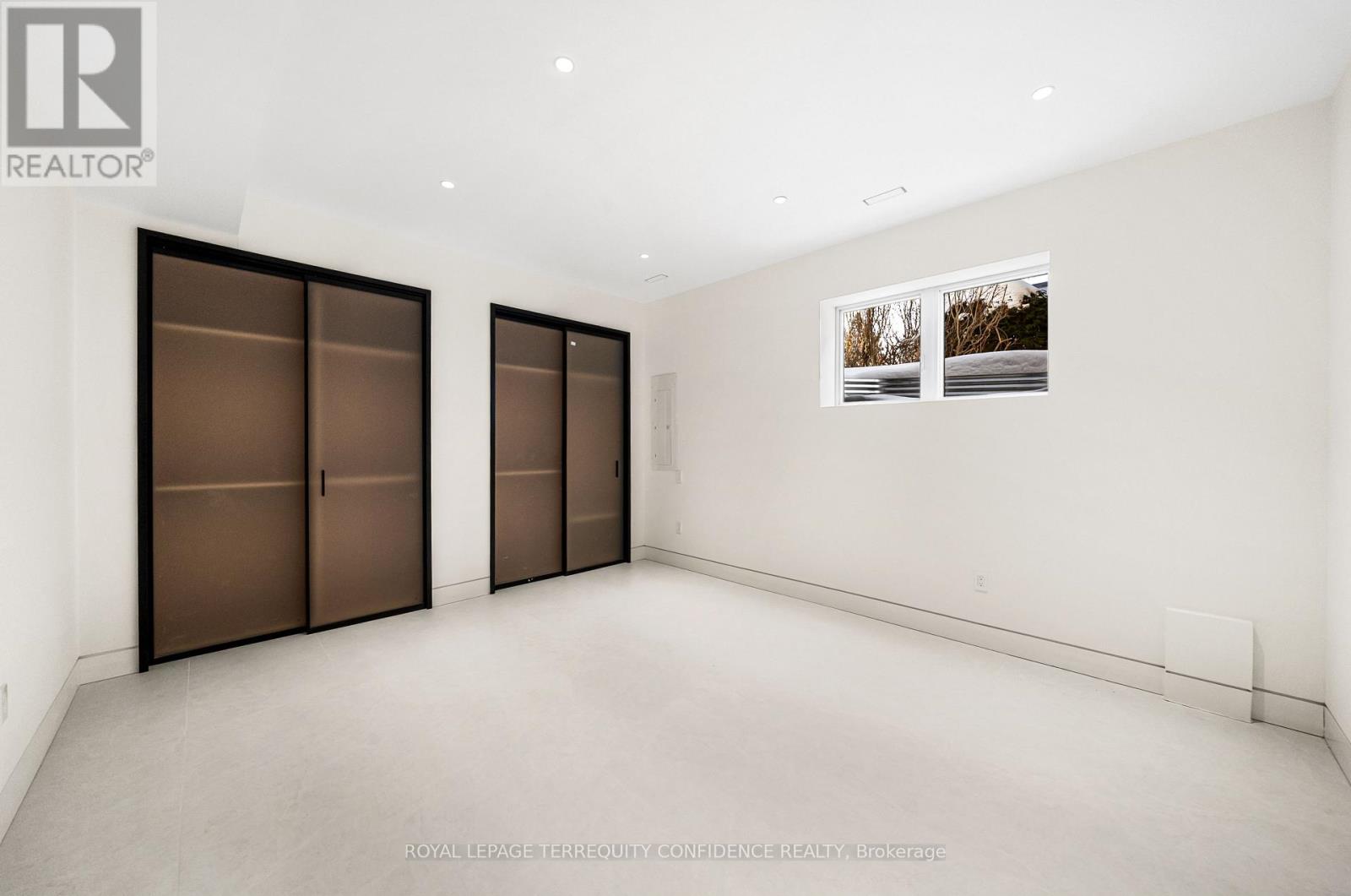 281 Kerrybrook Drive, Richmond Hill, Ontario  L4C 3R2 - Photo 43 - N12968148