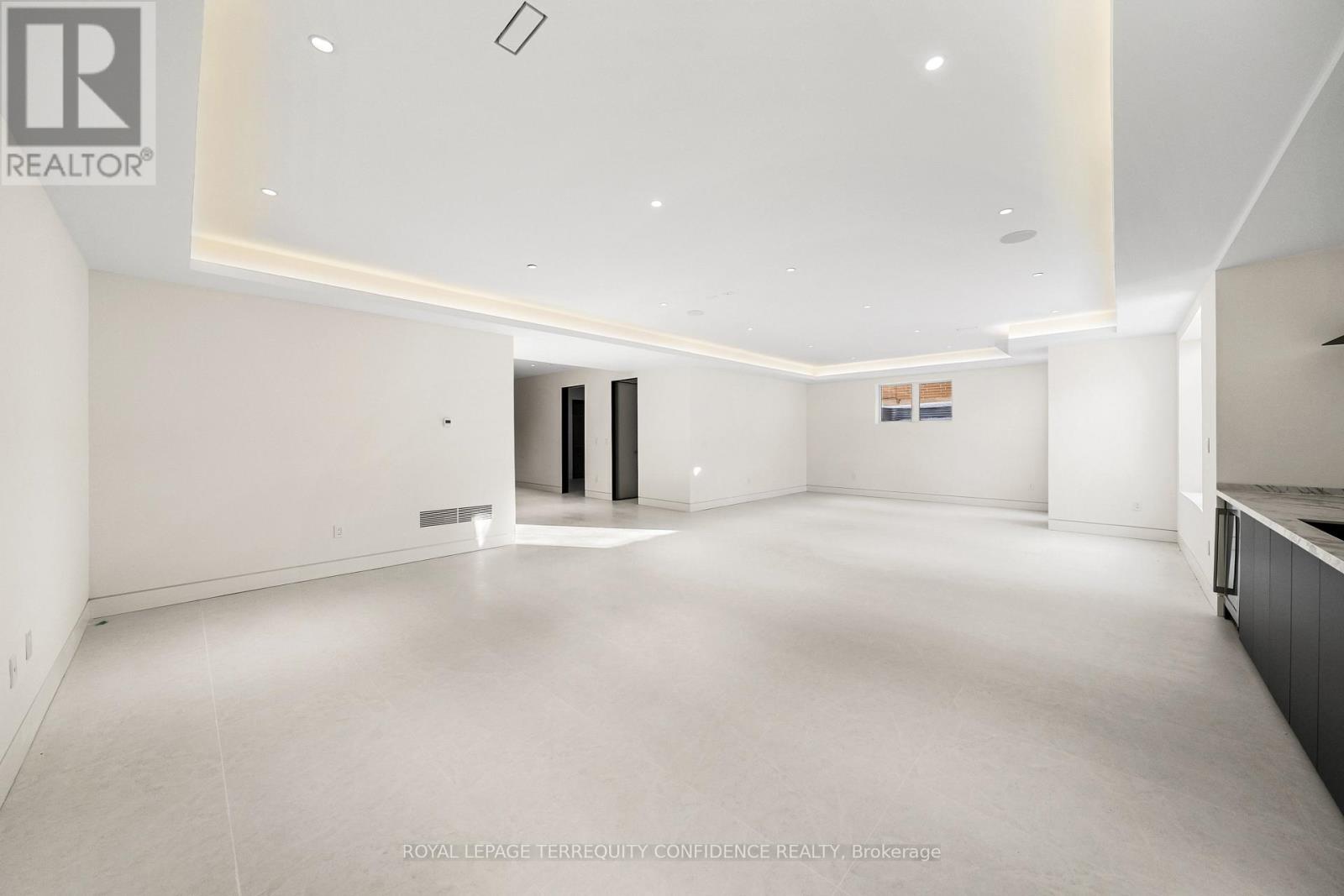 281 Kerrybrook Drive, Richmond Hill, Ontario  L4C 3R2 - Photo 45 - N12968148