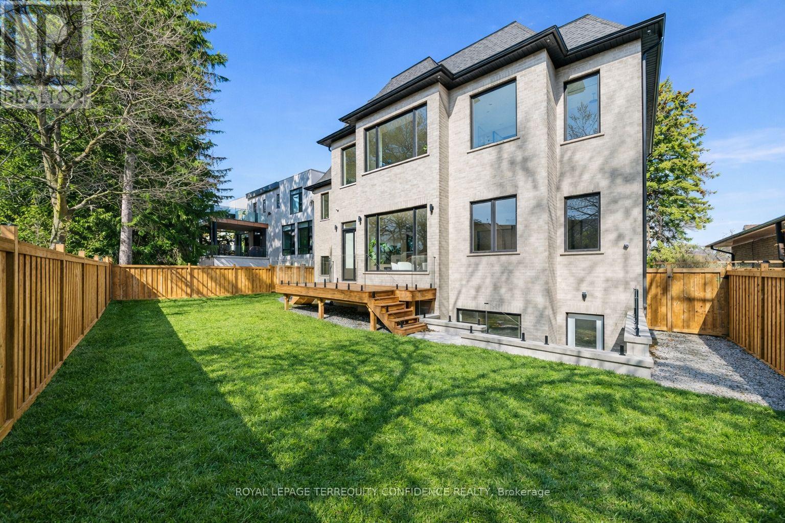 281 Kerrybrook Drive, Richmond Hill, Ontario  L4C 3R2 - Photo 50 - N12968148