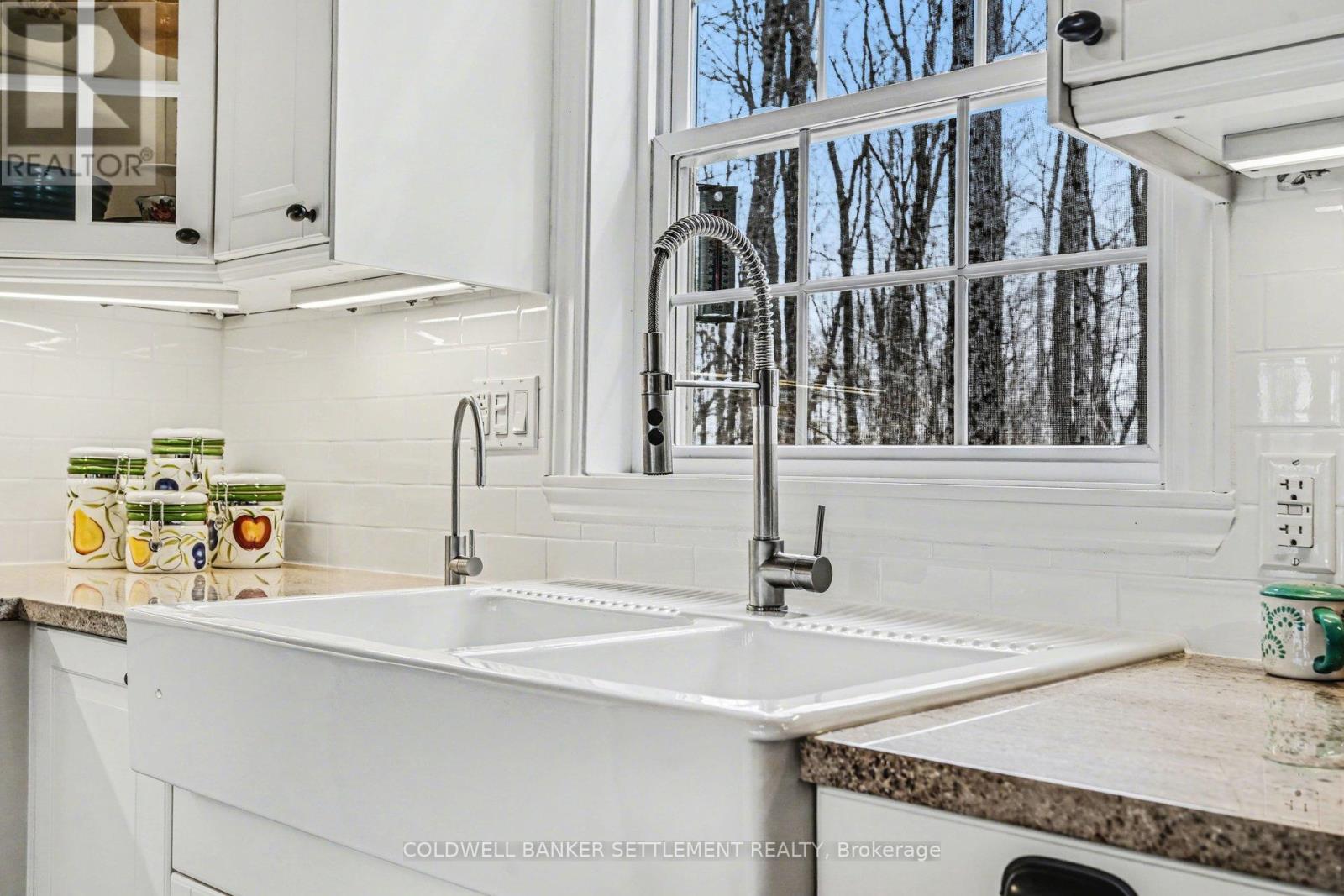 200 Walnut Point Road, Rideau Lakes, Ontario  K0G 1E0 - Photo 11 - X12973720