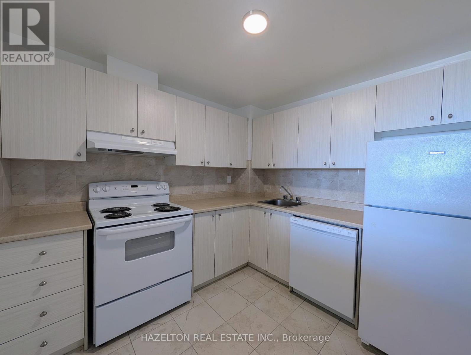 701 - 6719 Glen Erin Drive, Mississauga, Ontario  L5N 3S6 - Photo 8 - W12815122