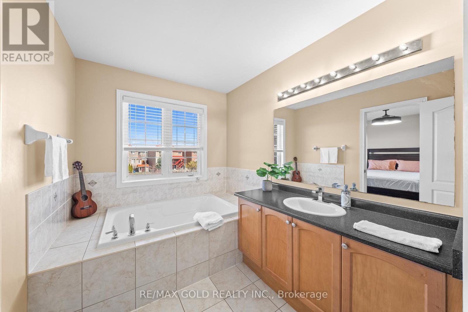 95 Cedarbrook Road, Brampton, Ontario  L6R 0W5 - Photo 31 - W12973198