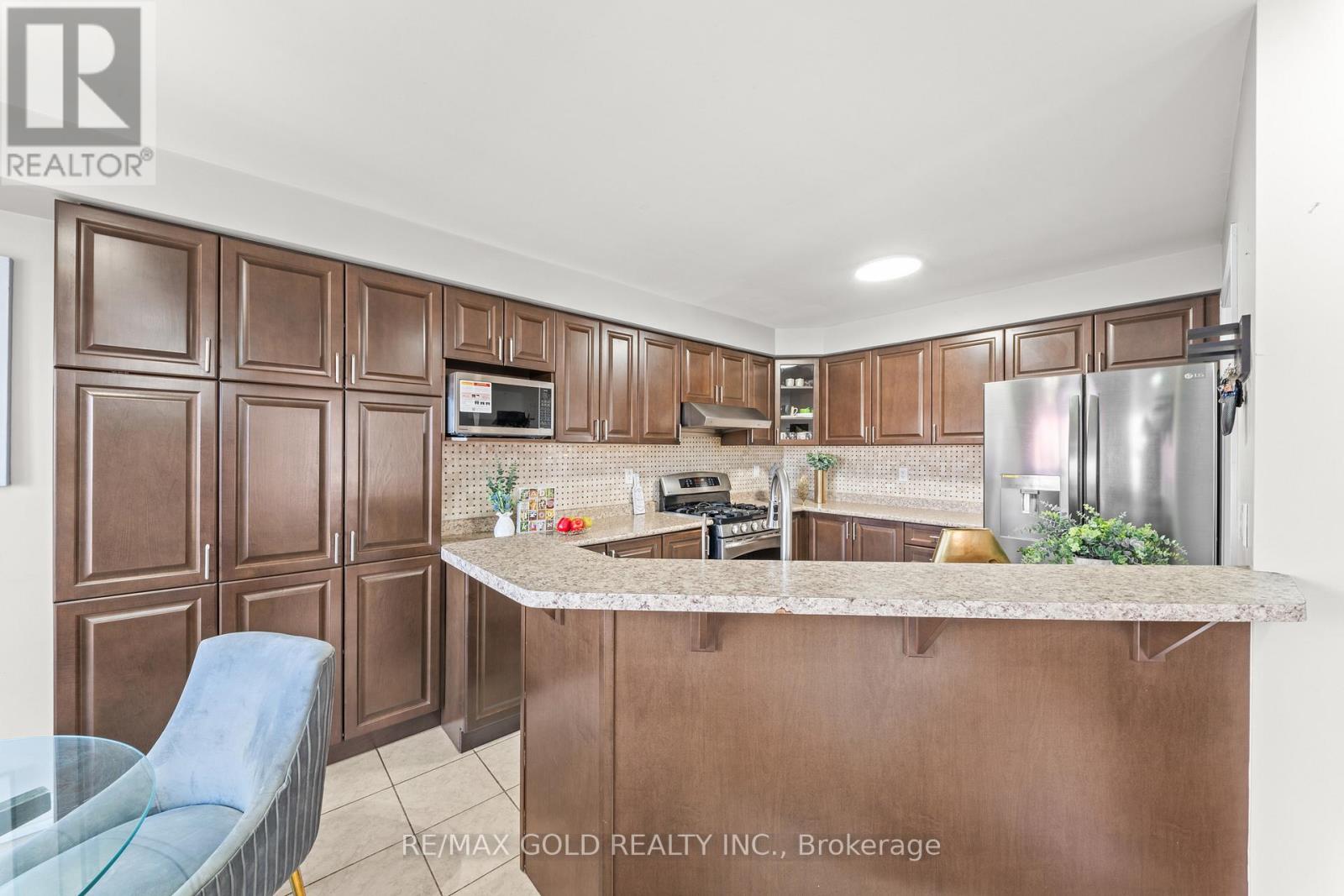 95 Cedarbrook Road, Brampton, Ontario  L6R 0W5 - Photo 18 - W12973198