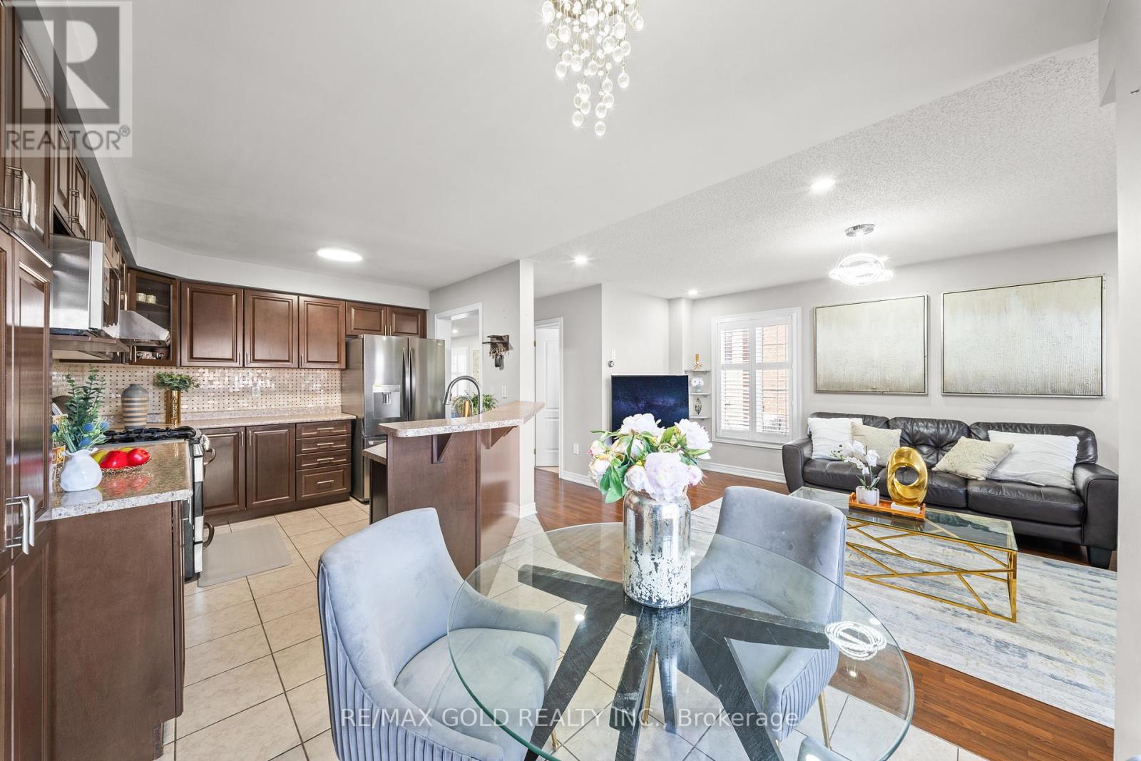 95 Cedarbrook Road, Brampton, Ontario  L6R 0W5 - Photo 16 - W12973198