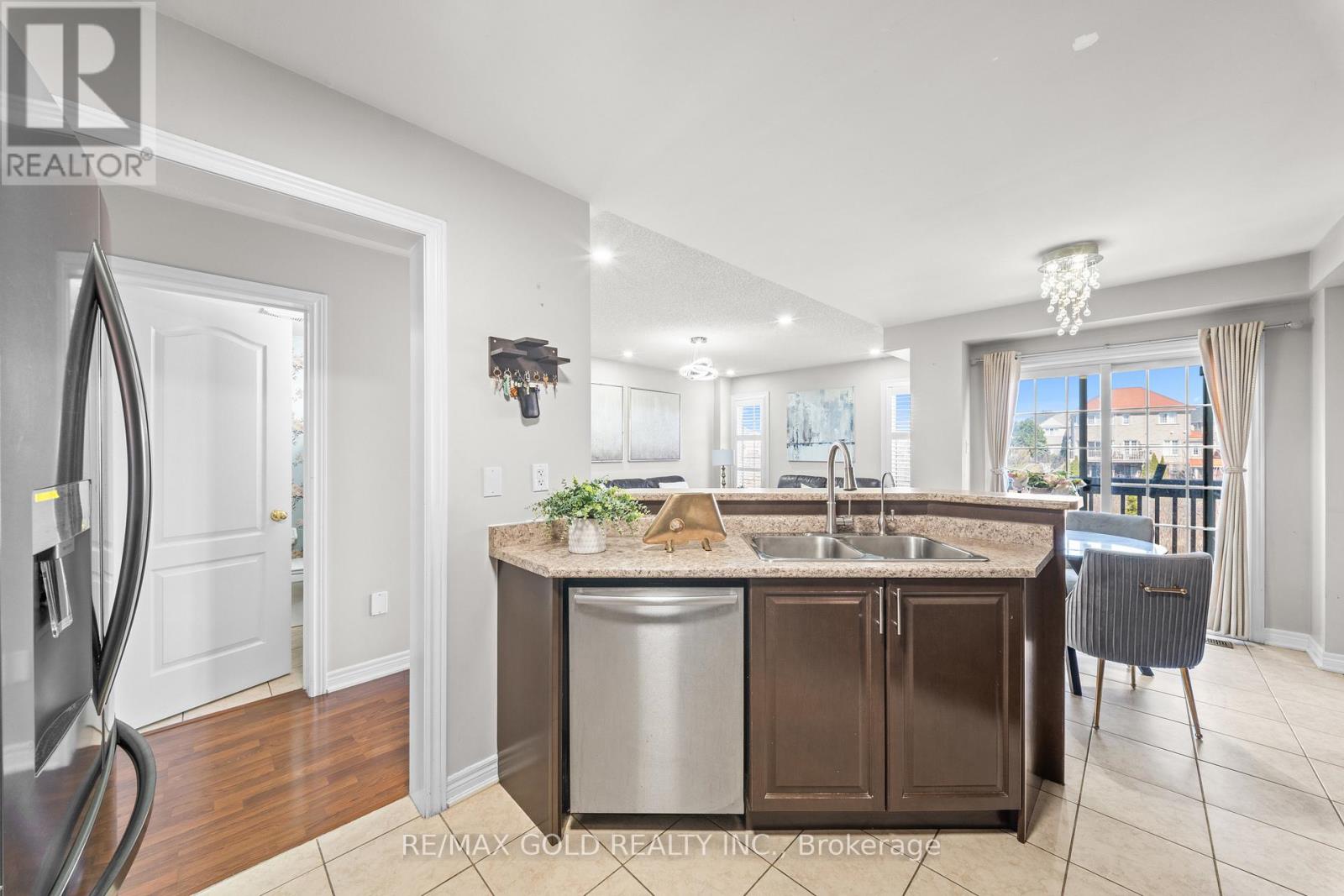 95 Cedarbrook Road, Brampton, Ontario  L6R 0W5 - Photo 20 - W12973198