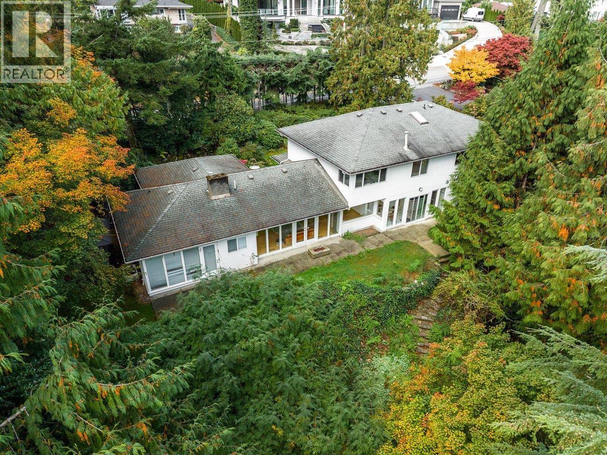 186 Stevens Drive, West Vancouver, British Columbia  V7S 1C4 - Photo 1 - R3108698