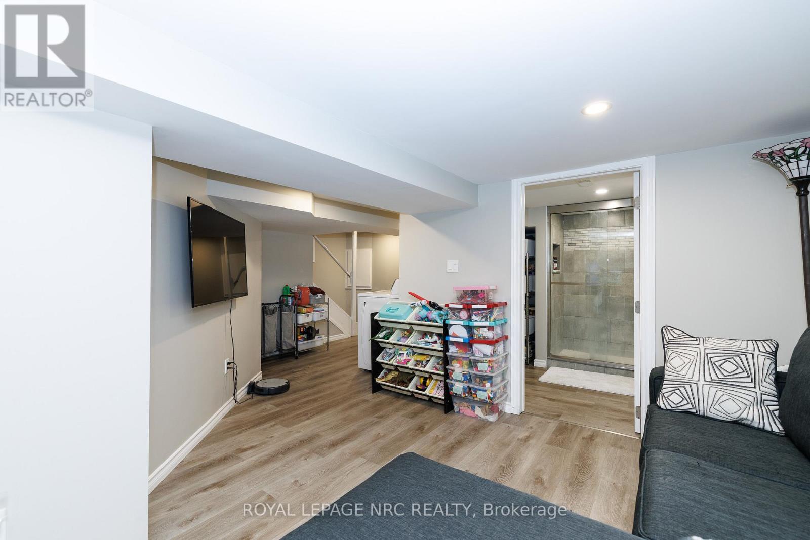 78 Russell Avenue, St. Catharines, Ontario  L2R 1V7 - Photo 24 - X12973706