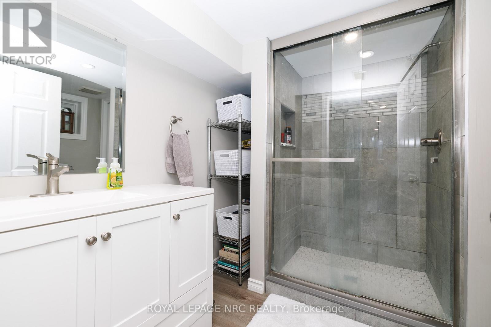 78 Russell Avenue, St. Catharines, Ontario  L2R 1V7 - Photo 27 - X12973706