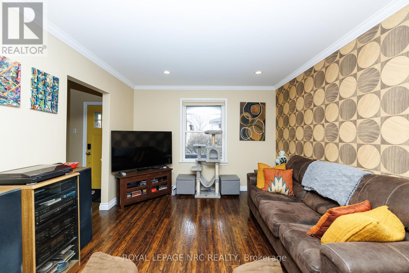 78 Russell Avenue, St. Catharines, Ontario  L2R 1V7 - Photo 8 - X12973706