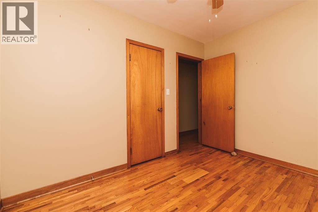 28 Highland Drive, Wallaceburg, Ontario  N8A 2K4 - Photo 18 - 26007543