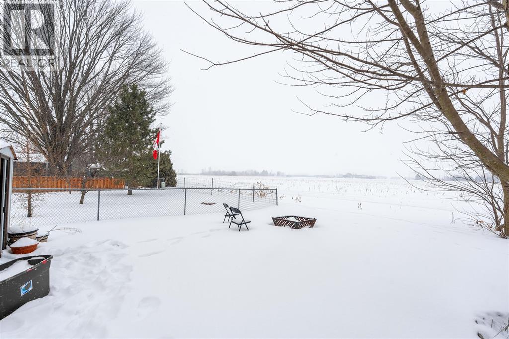 28 Highland Drive, Wallaceburg, Ontario  N8A 2K4 - Photo 22 - 26007543