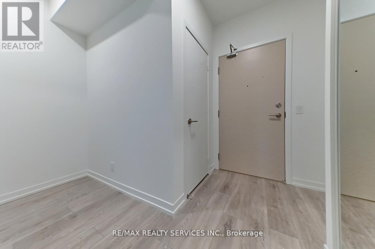 507 - 2020 Bathrust St Street E, Toronto, Ontario M5P 0A6 - Photo 5 - C12973762