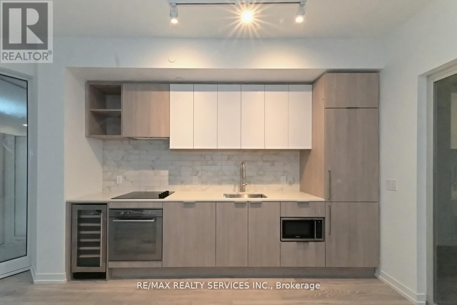 507 - 2020 Bathrust St Street E, Toronto, Ontario M5P 0A6 - Photo 6 - C12973762