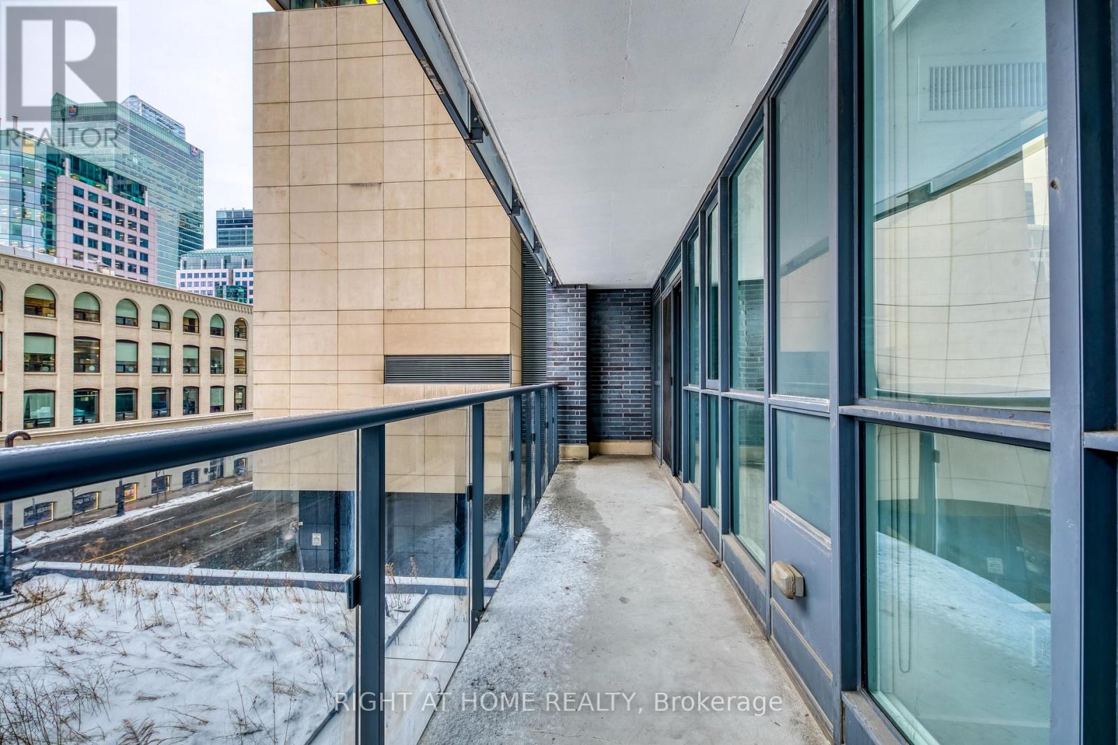 314 - 295 Adelaide Street W, Toronto, Ontario M5V 0L4 - Photo 18 - C12973796