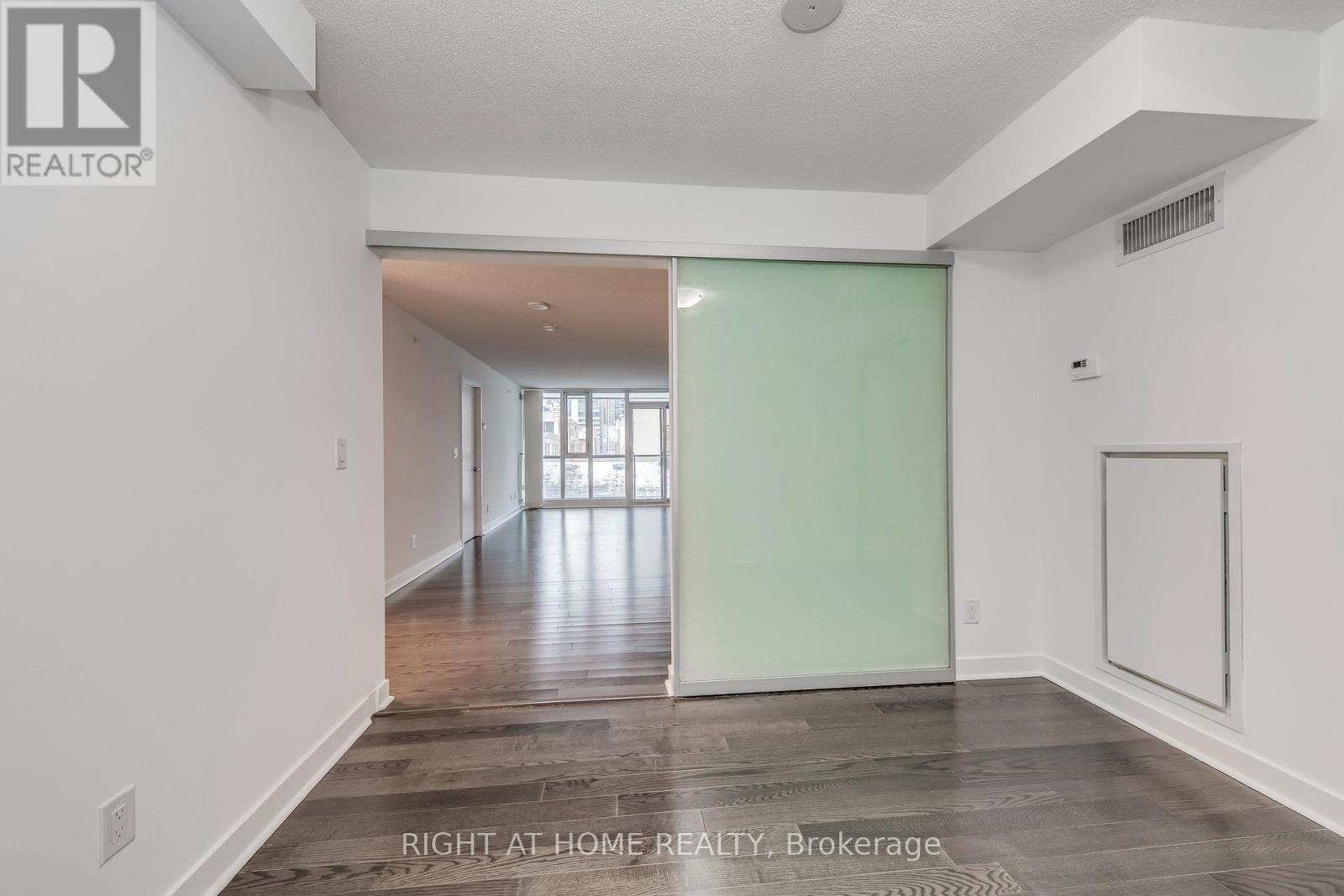 314 - 295 Adelaide Street W, Toronto, Ontario M5V 0L4 - Photo 30 - C12973796