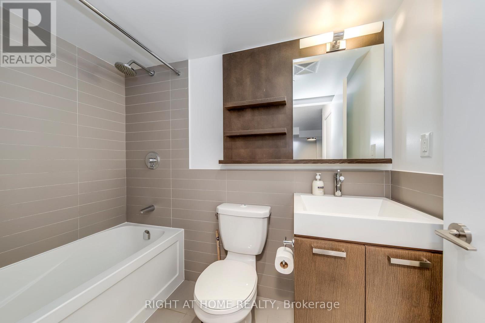 314 - 295 Adelaide Street W, Toronto, Ontario M5V 0L4 - Photo 31 - C12973796