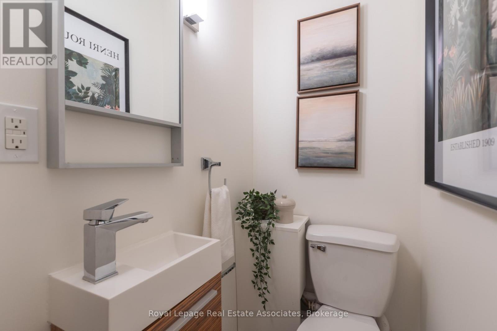 Th103 - 500 Richmond Street W, Toronto, Ontario  M5V 3N4 - Photo 12 - C12973798