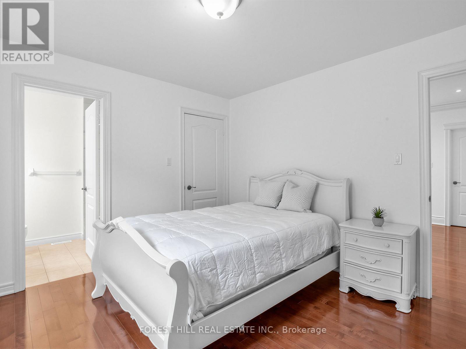 342 Byng Avenue, Toronto, Ontario  M2N 4L5 - Photo 12 - C12973804