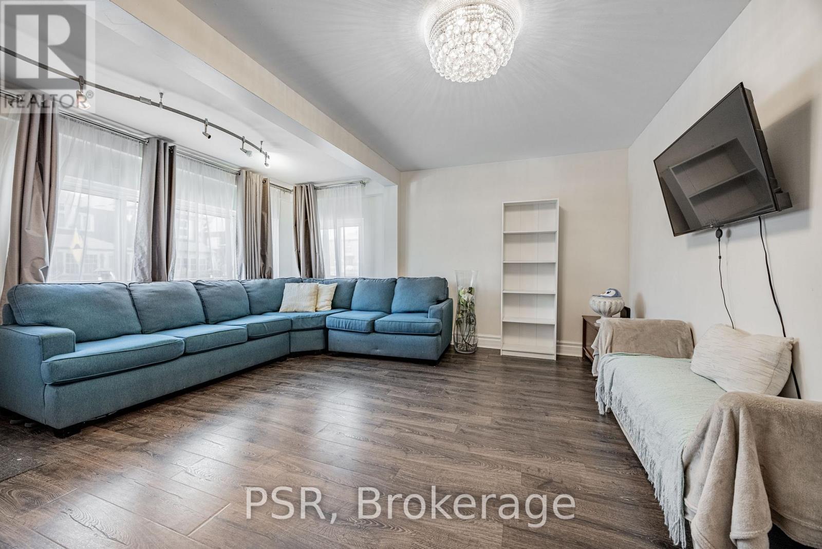 285 Robina Avenue, Toronto, Ontario  M6C 3Y9 - Photo 3 - C12973858