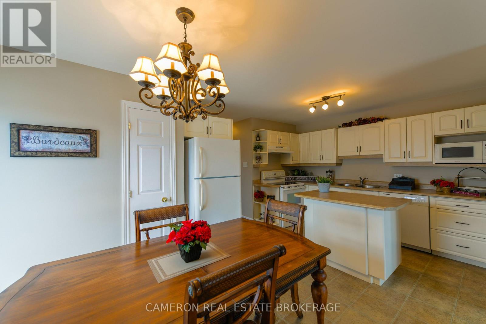 67 Gail Elizabeth Court, Cornwall, Ontario  K6H 0A7 - Photo 10 - X12973834