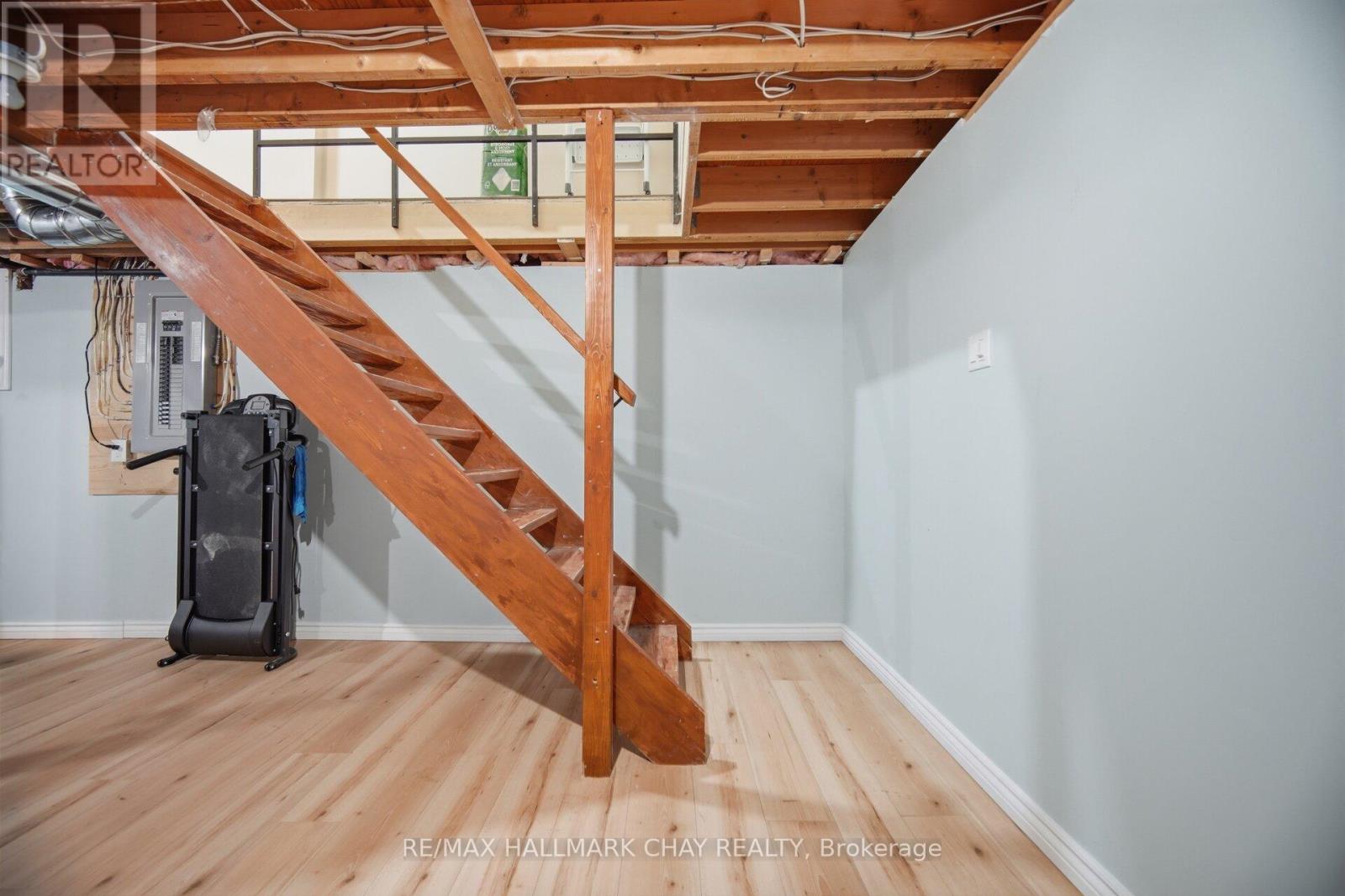 97 Walkem Drive, New Tecumseth (Tottenham), Ontario  L0G 1W0 - Photo 31 - N12973696