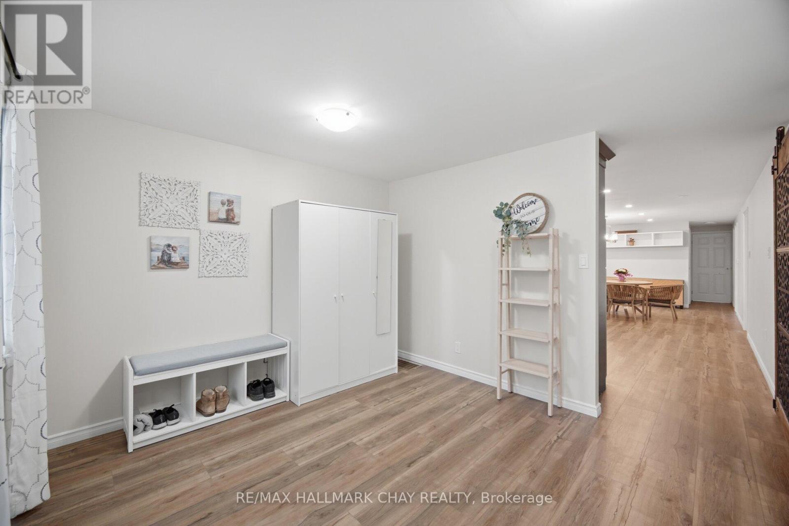 97 Walkem Drive, New Tecumseth (Tottenham), Ontario  L0G 1W0 - Photo 7 - N12973696